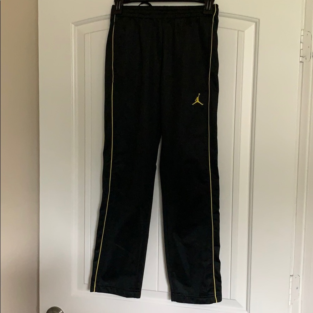 Boys jordan sweatpants